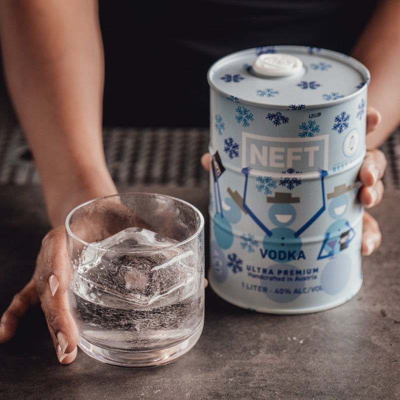 NEFT Vodka Holiday Barrel 1L